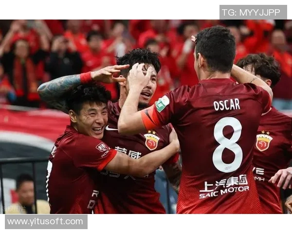 武磊挑射绝杀，上海上港客场1-0战胜上海申花，取得连胜，领跑中超积分榜