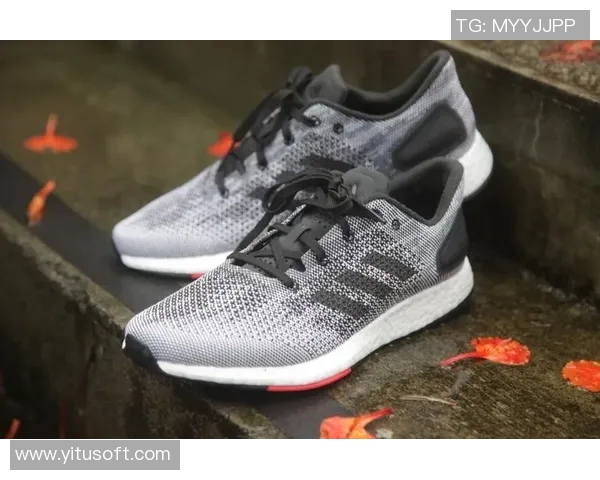 宽楦设计的魅力与舒适性探索：如何选择适合自己的宽楦鞋款