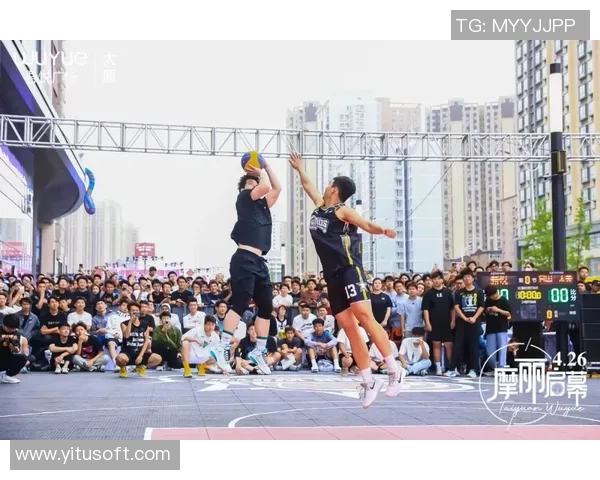 贾诚：在传统与现代交融中探索自我与社会的深刻关系