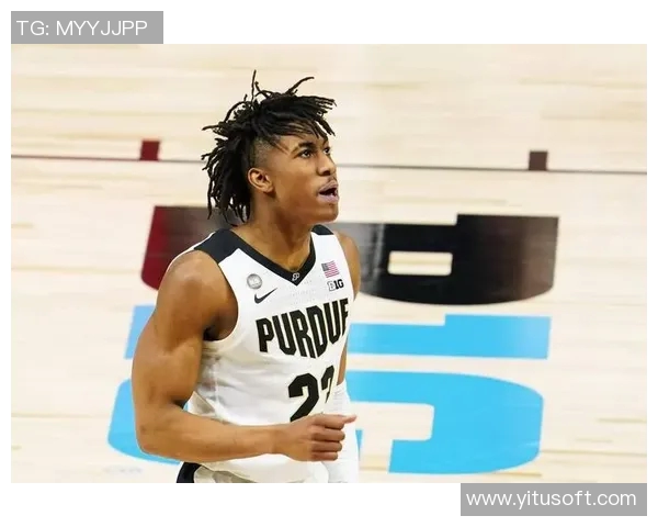 杰登艾维的崛起之路：从大学新星到NBA未来之星的成长历程